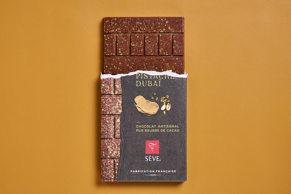 Tablette-pistache-Dubai-ambiance-2025-Seve-Ph-Jalin.png