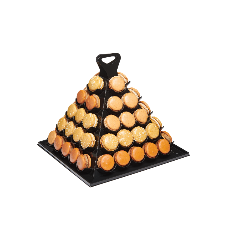 Macarons salés pyramide moderne