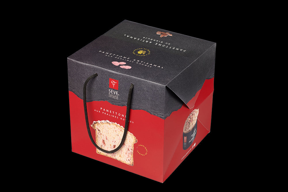 Panettone aux pralines rouges