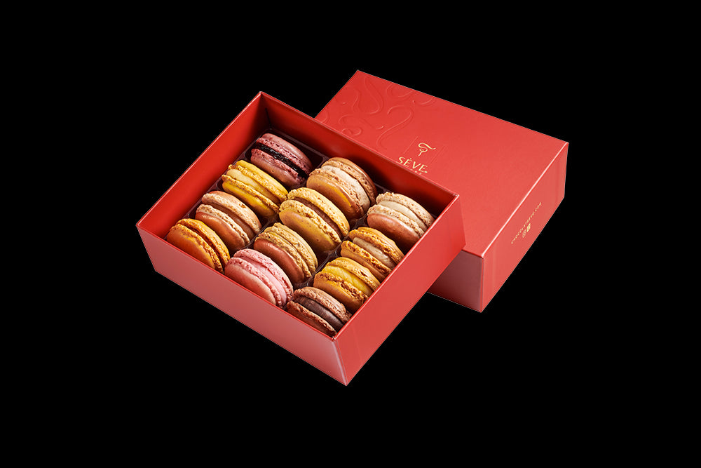 Ecrin rouge de Macarons sucrés