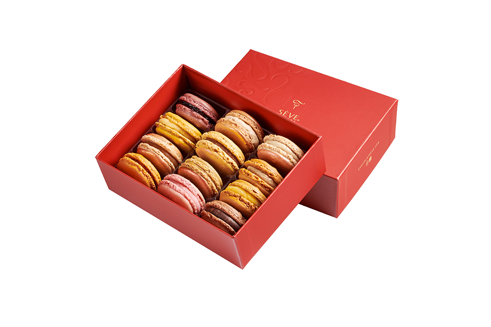 Écrin rouge de Macarons sucrés