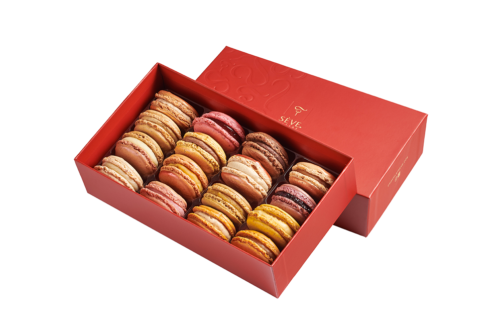 Écrin rouge de Macarons sucrés