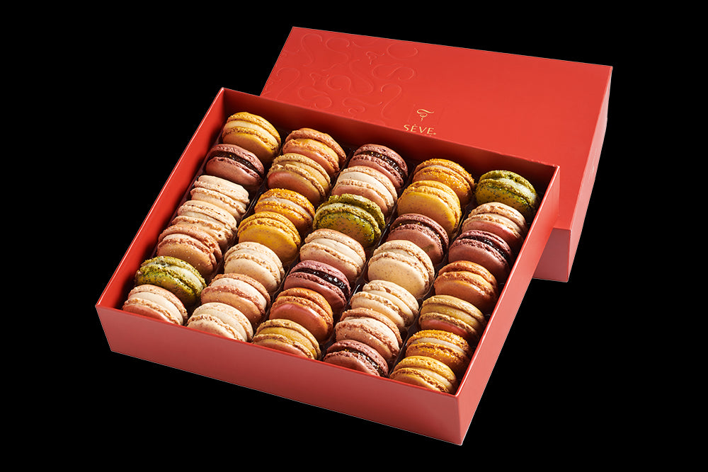 Ecrin rouge de Macarons sucrés