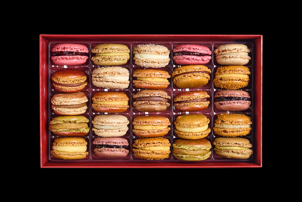 Ecrin rouge de Macarons sucrés