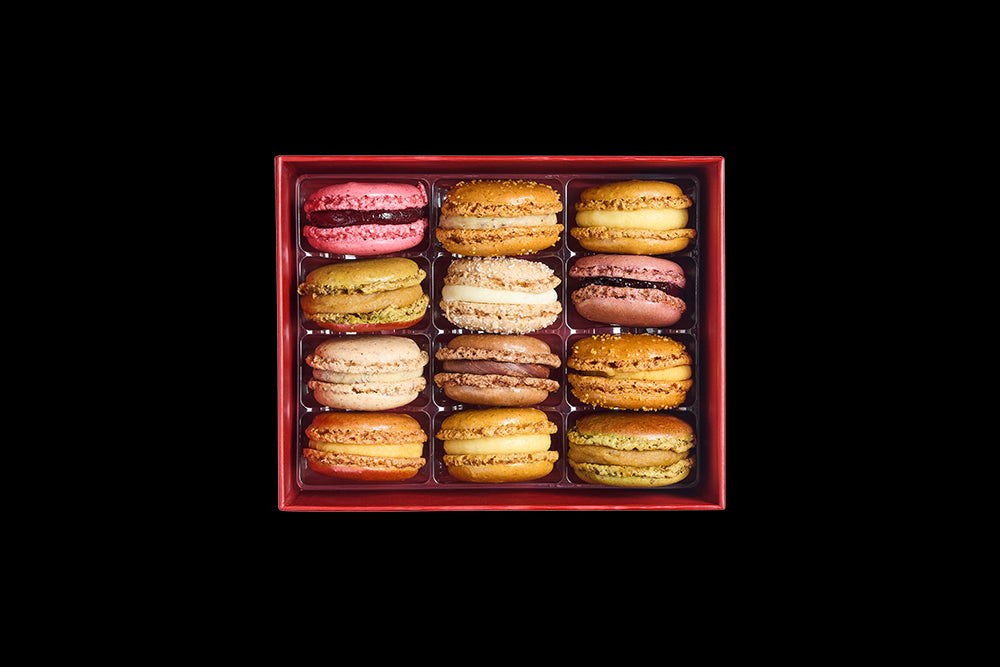 Ecrin rouge de Macarons sucrés