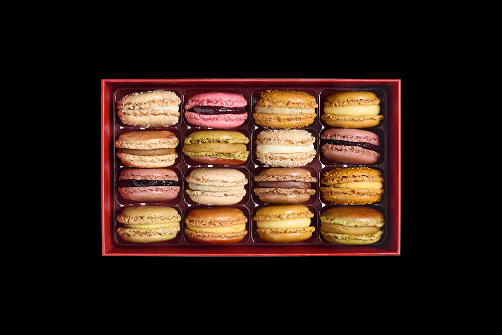 Ecrin rouge de Macarons sucrés