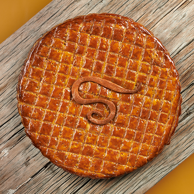Galette-frangipane-planche-ambiance-2025-Seve-Ph-Jalin.png