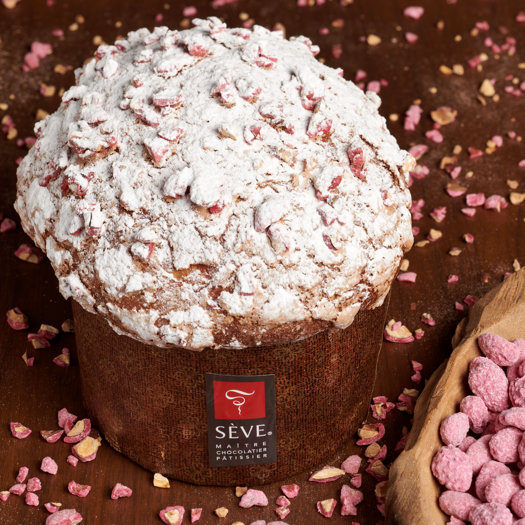 Panettone_aux_Pralines_Rouges_de_la_patisserie_Seve.png