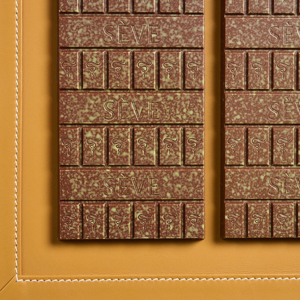 Tablette de chocolat framboise croustillante